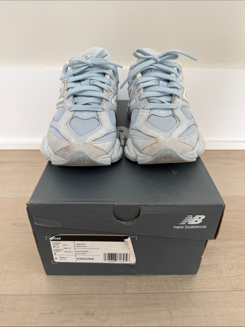New Balance 9060 - U4.5/W6 - Sea Salt Oxford Blue - Picture 1 of 7